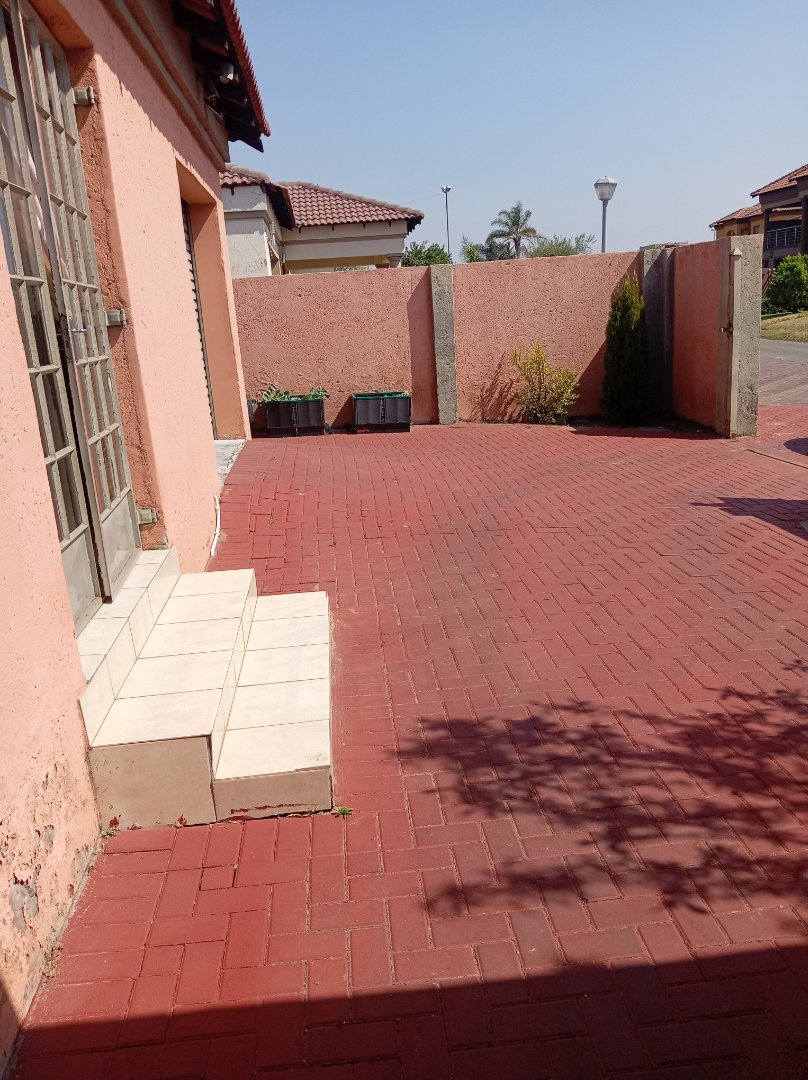 2 Bedroom Property for Sale in Cultura Park Gauteng