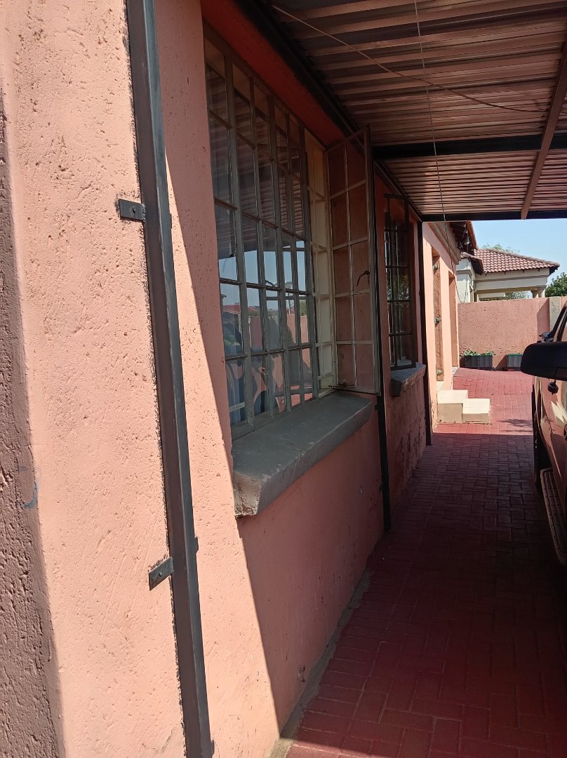2 Bedroom Property for Sale in Cultura Park Gauteng