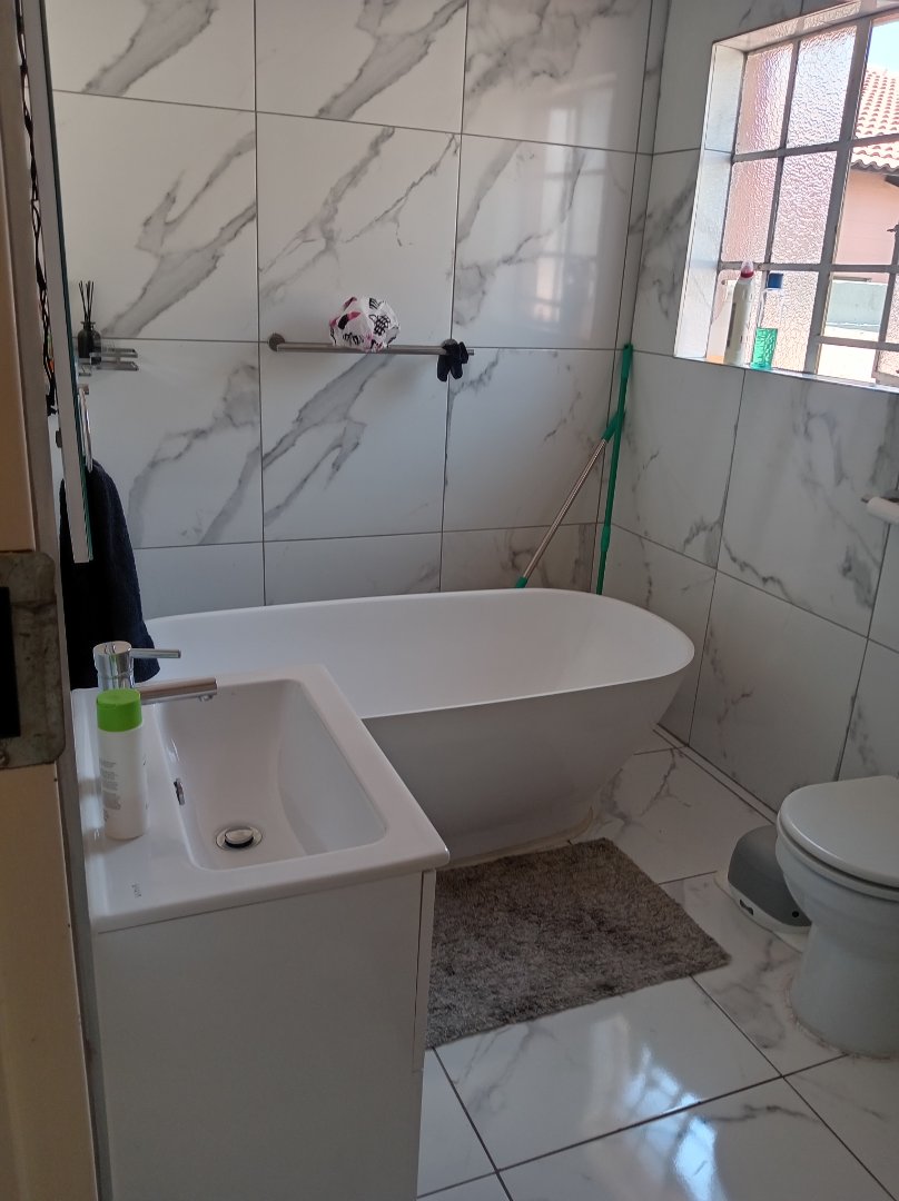 2 Bedroom Property for Sale in Cultura Park Gauteng