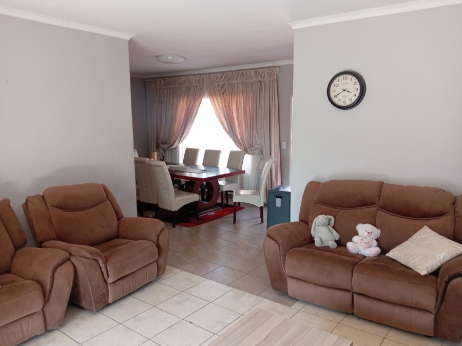 2 Bedroom Property for Sale in Cultura Park Gauteng
