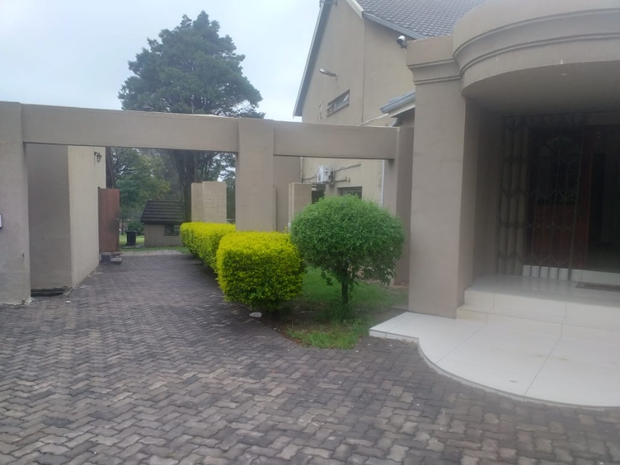 7 Bedroom Property for Sale in President Park Gauteng