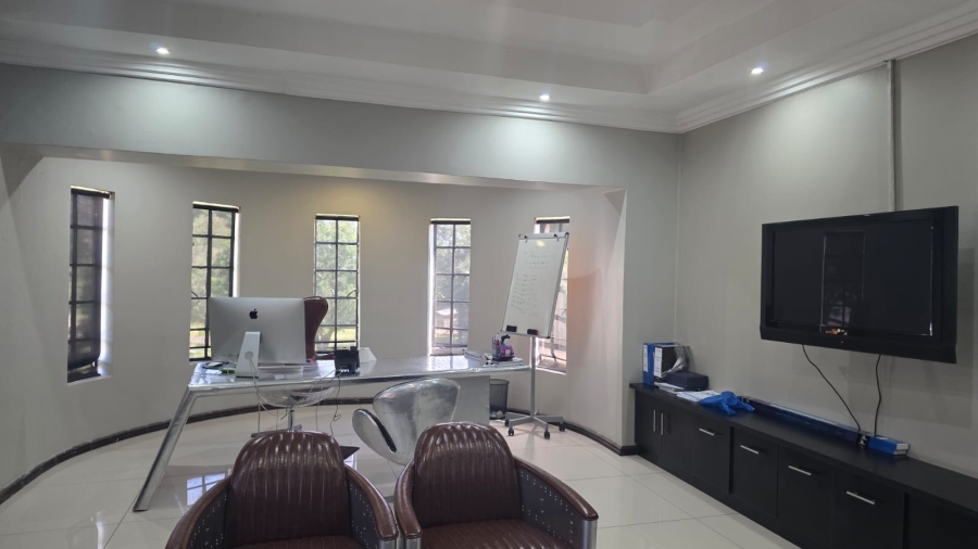 7 Bedroom Property for Sale in President Park Gauteng