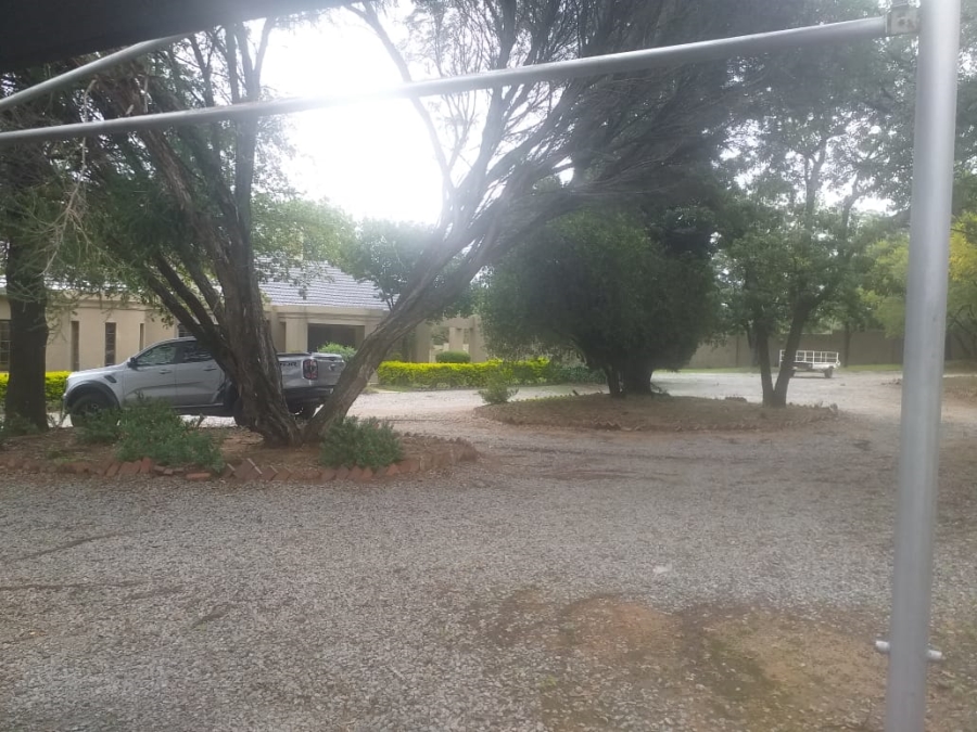 7 Bedroom Property for Sale in President Park Gauteng