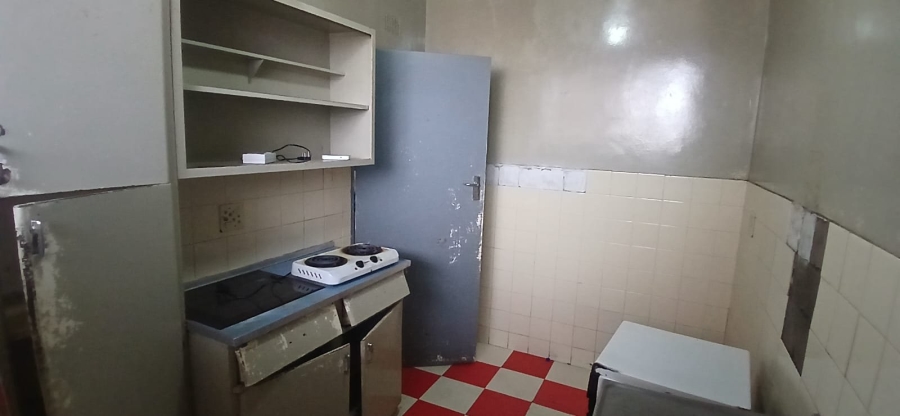 2 Bedroom Property for Sale in Hillbrow Gauteng