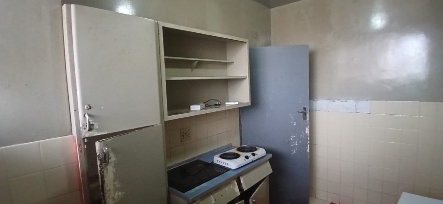 2 Bedroom Property for Sale in Hillbrow Gauteng