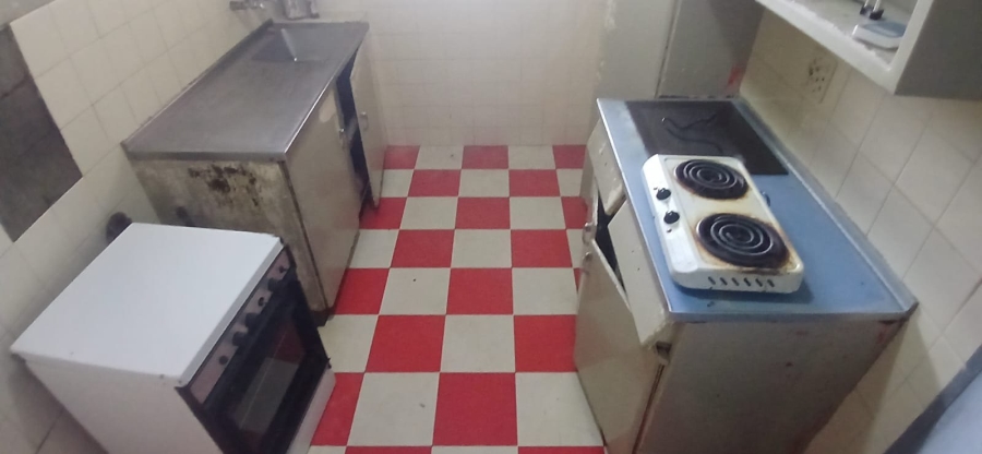 2 Bedroom Property for Sale in Hillbrow Gauteng
