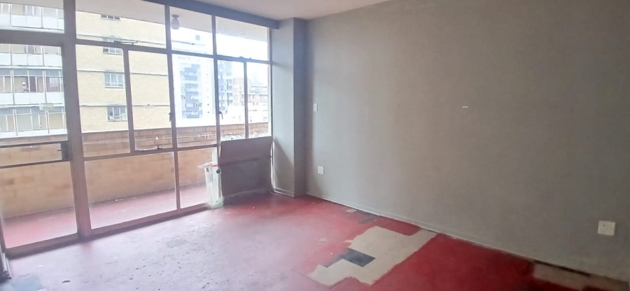2 Bedroom Property for Sale in Hillbrow Gauteng