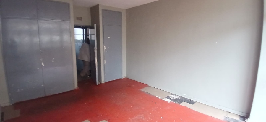 2 Bedroom Property for Sale in Hillbrow Gauteng