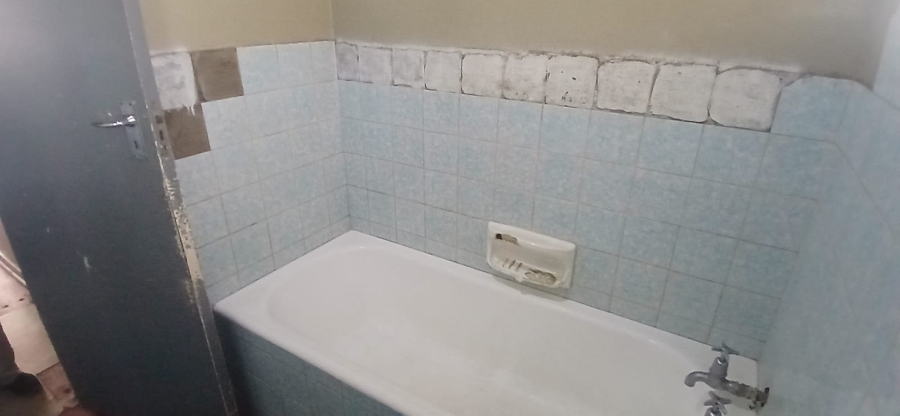 2 Bedroom Property for Sale in Hillbrow Gauteng