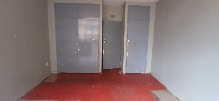 2 Bedroom Property for Sale in Hillbrow Gauteng
