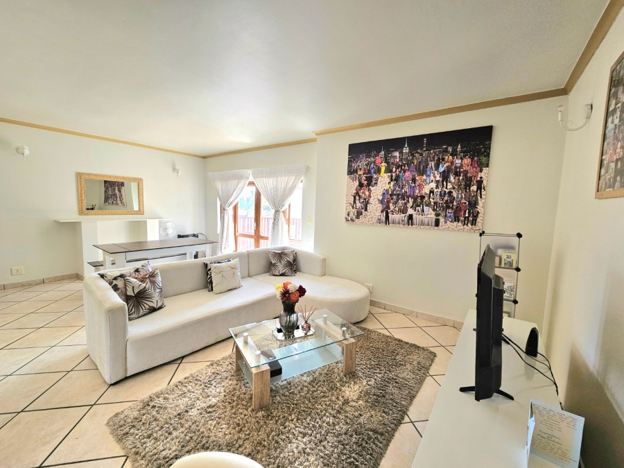 1 Bedroom Property for Sale in Broadacres Gauteng