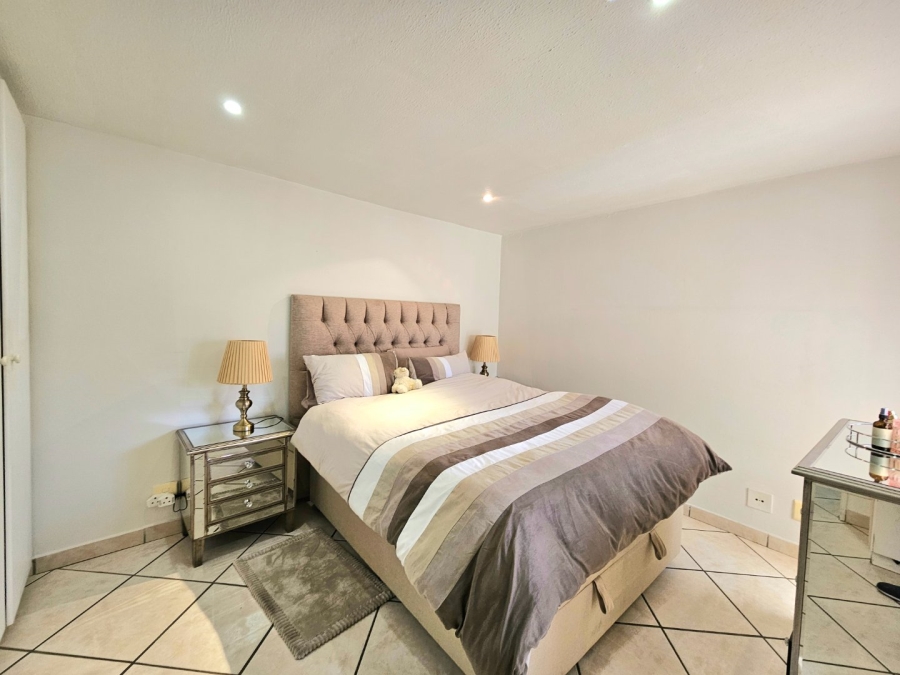 1 Bedroom Property for Sale in Broadacres Gauteng