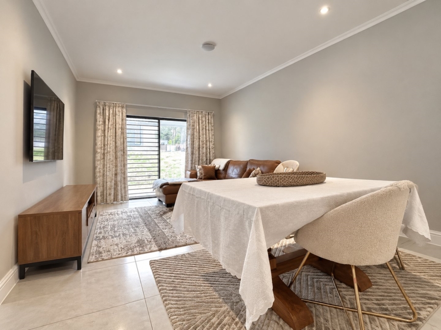 To Let 2 Bedroom Property for Rent in Glen Austin Gauteng