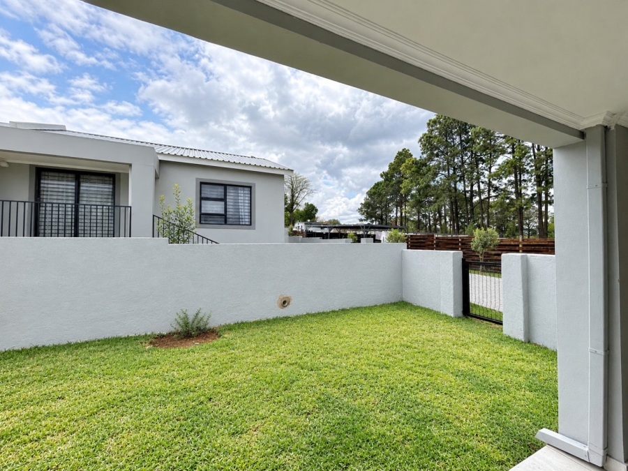 To Let 2 Bedroom Property for Rent in Glen Austin Gauteng