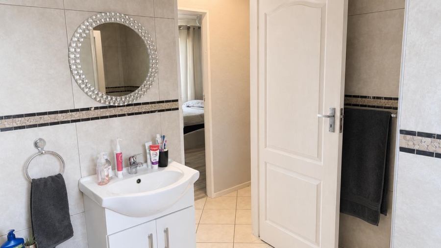 To Let 2 Bedroom Property for Rent in Eden Glen Gauteng
