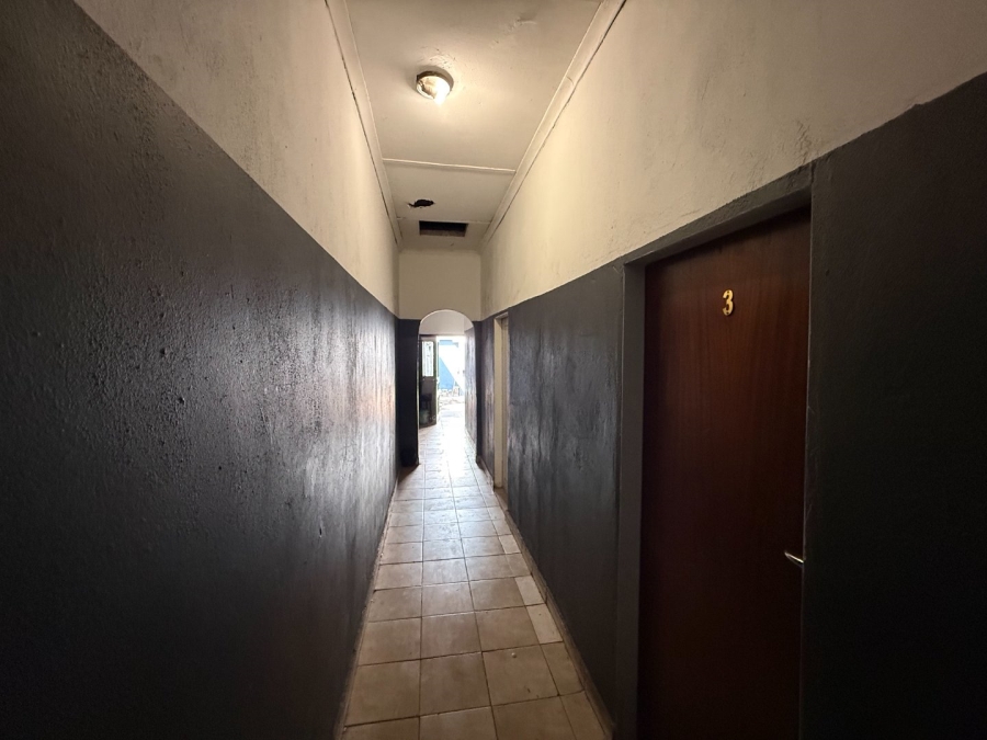 8 Bedroom Property for Sale in Bezuidenhout Valley Gauteng