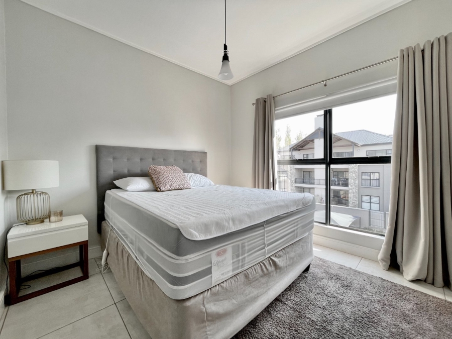 To Let 2 Bedroom Property for Rent in Waterfall Gauteng