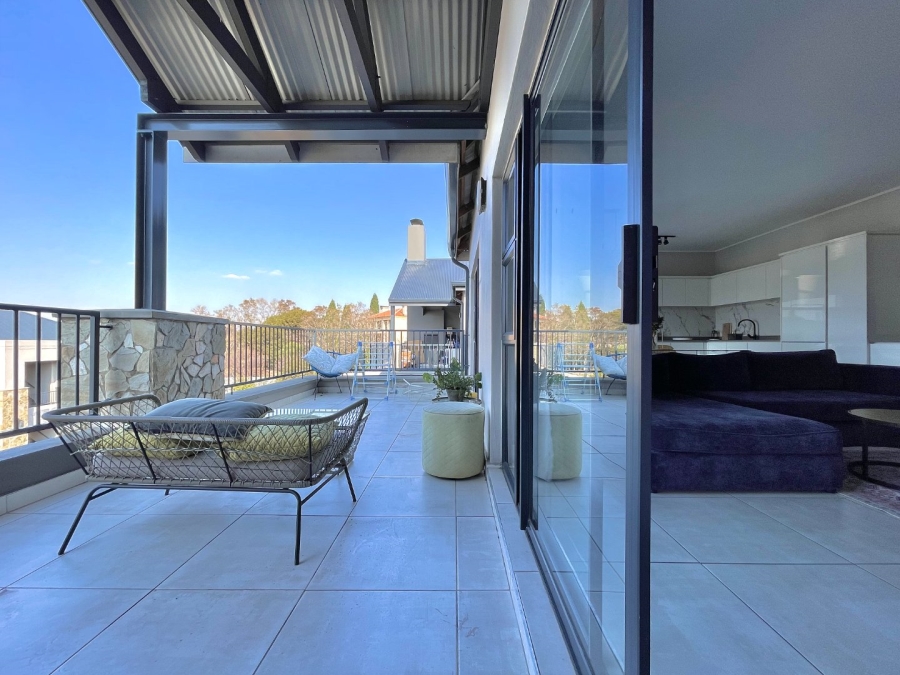 To Let 2 Bedroom Property for Rent in Waterfall Gauteng