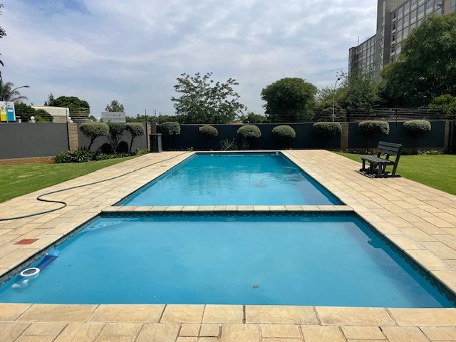 2 Bedroom Property for Sale in Bedfordview Gauteng