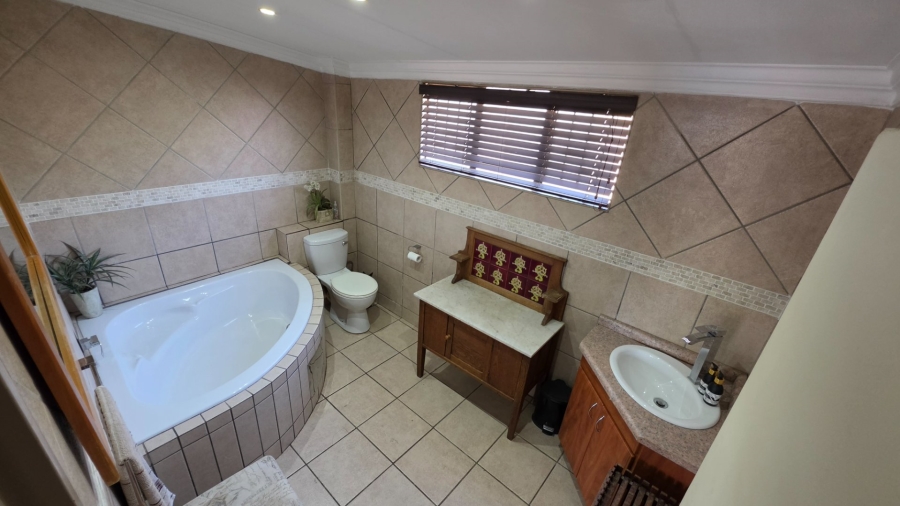 3 Bedroom Property for Sale in Wierda Park Gauteng