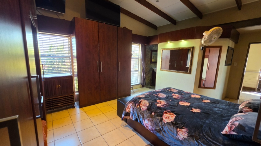 3 Bedroom Property for Sale in Wierda Park Gauteng