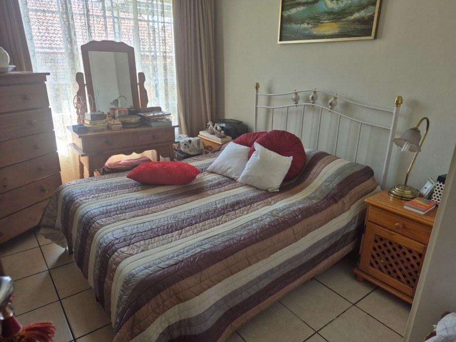 2 Bedroom Property for Sale in The Reeds Gauteng
