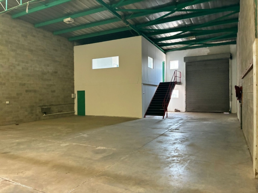To Let Commercial Property for Rent in Driehoek Gauteng