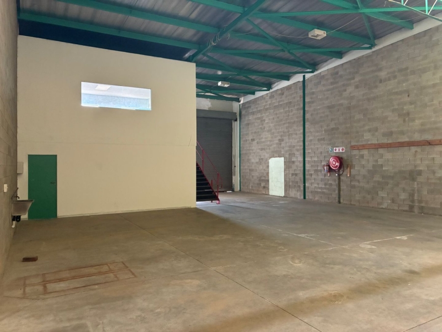 To Let Commercial Property for Rent in Driehoek Gauteng