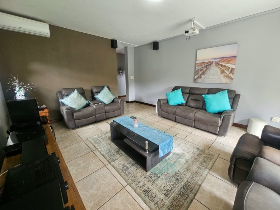  Bedroom Property for Sale in Willow Acres Gauteng