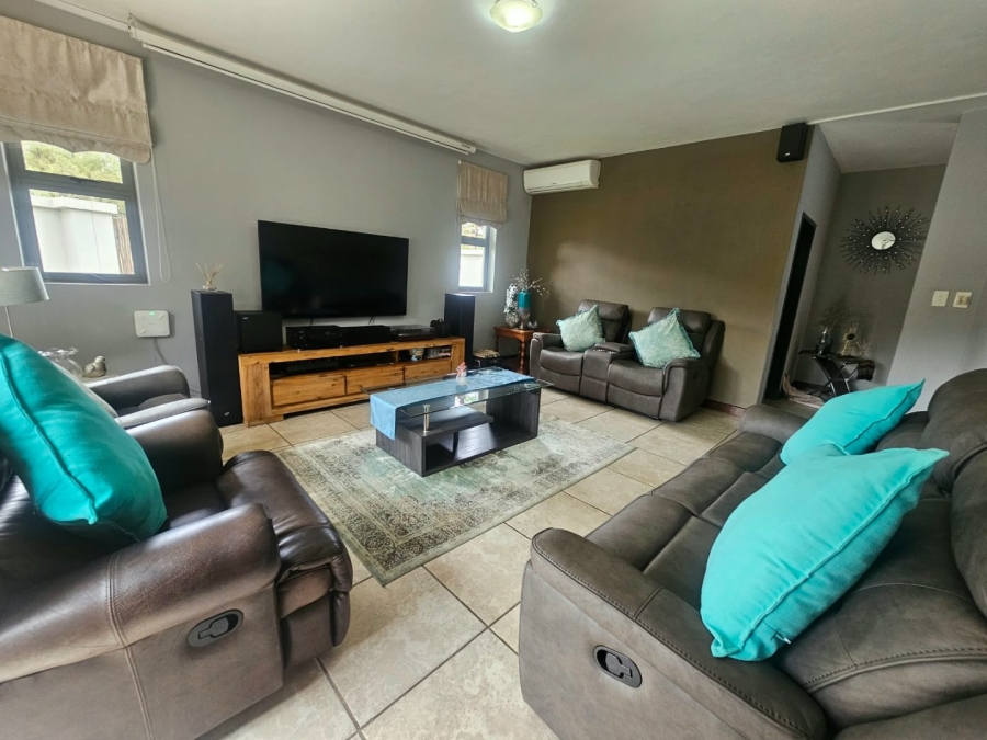  Bedroom Property for Sale in Willow Acres Gauteng