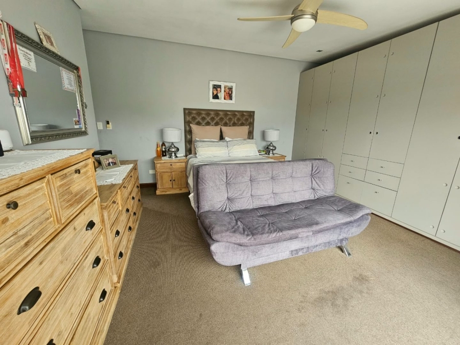  Bedroom Property for Sale in Willow Acres Gauteng