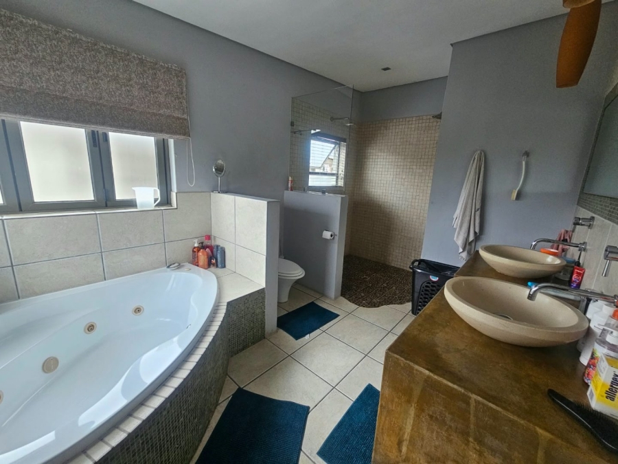  Bedroom Property for Sale in Willow Acres Gauteng