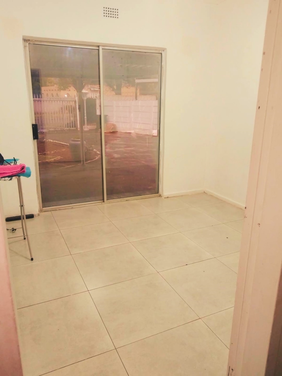 To Let  Bedroom Property for Rent in Birch Acres Gauteng