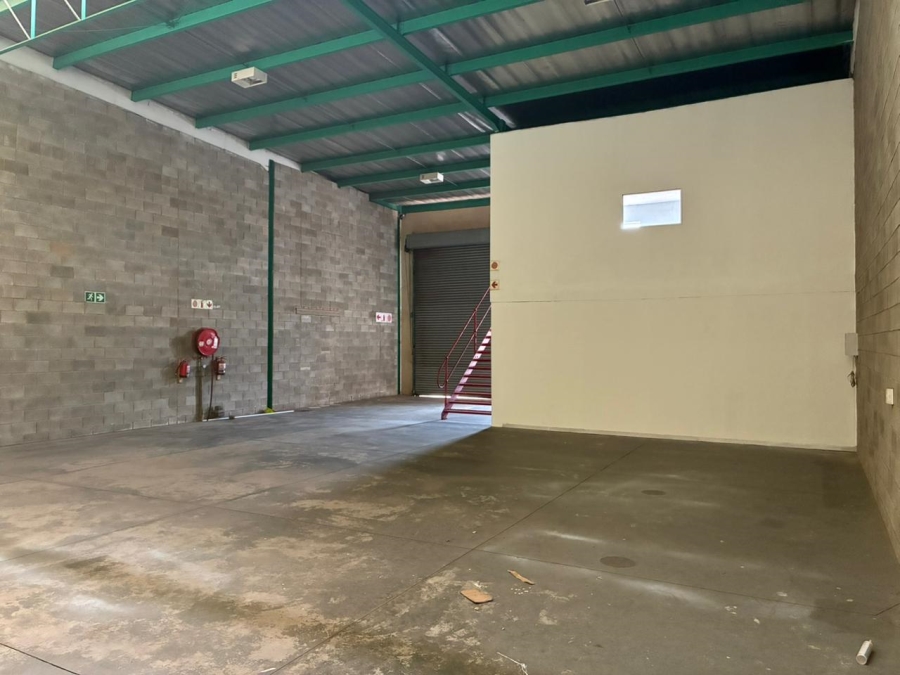 To Let Commercial Property for Rent in Driehoek Gauteng