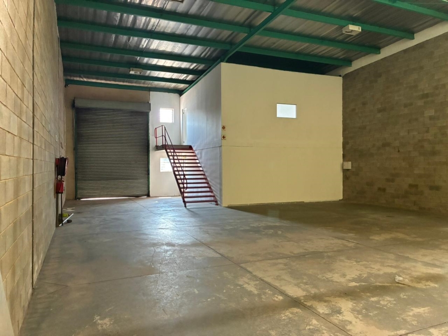 To Let Commercial Property for Rent in Driehoek Gauteng