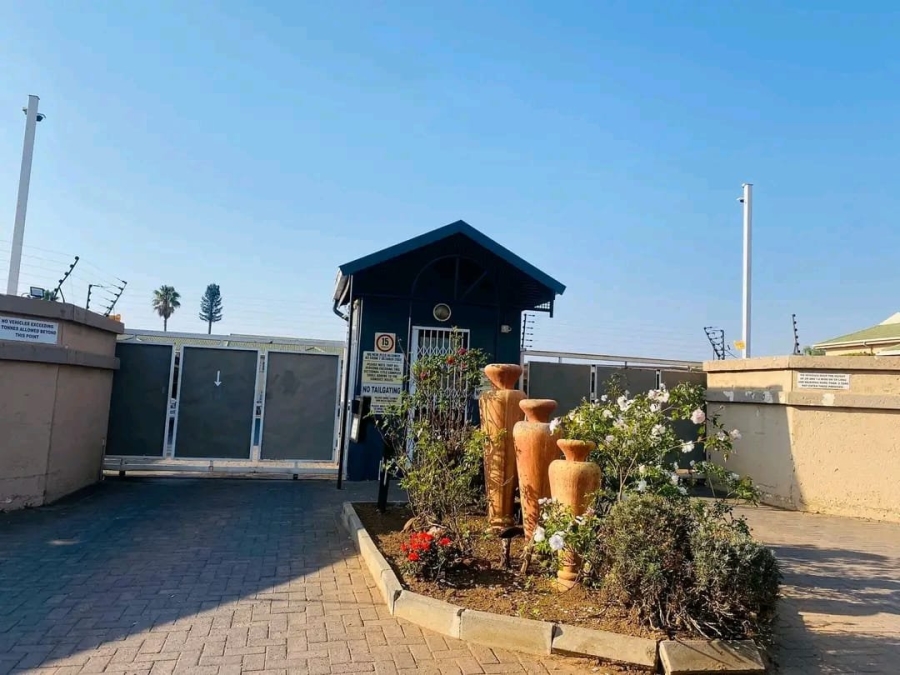 2 Bedroom Property for Sale in Norkem Park Gauteng