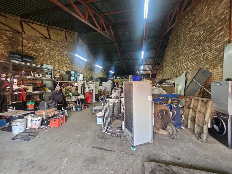 To Let Commercial Property for Rent in Sunderland Ridge Gauteng