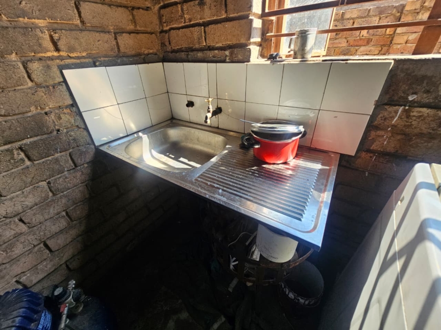To Let Commercial Property for Rent in Sunderland Ridge Gauteng