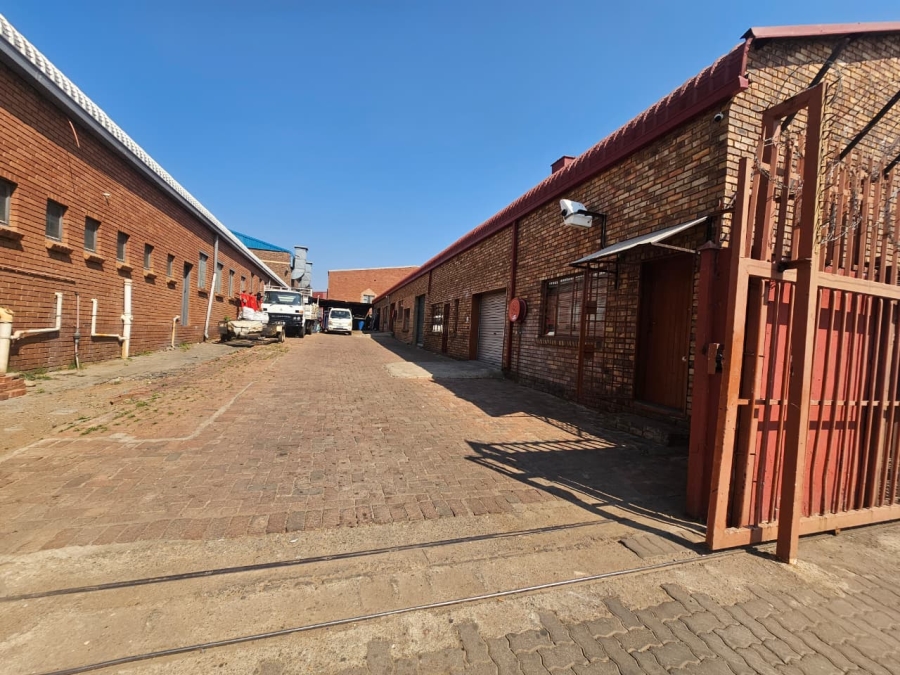 To Let Commercial Property for Rent in Sunderland Ridge Gauteng