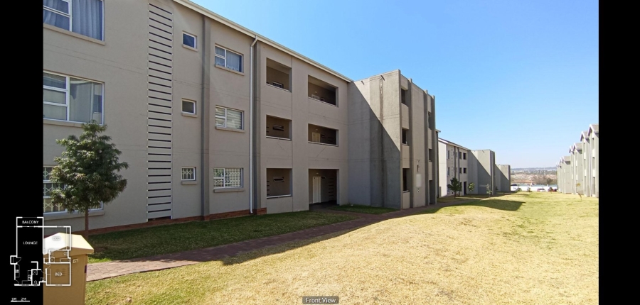 2 Bedroom Property for Sale in Blue Hills Gauteng