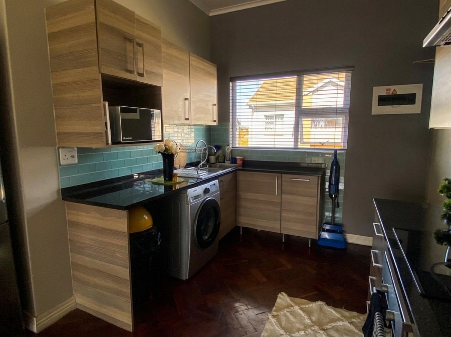 2 Bedroom Property for Sale in Blue Hills Gauteng