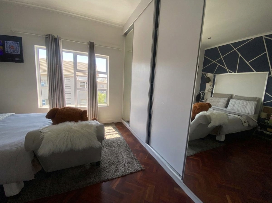 2 Bedroom Property for Sale in Blue Hills Gauteng