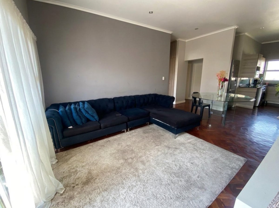 2 Bedroom Property for Sale in Blue Hills Gauteng