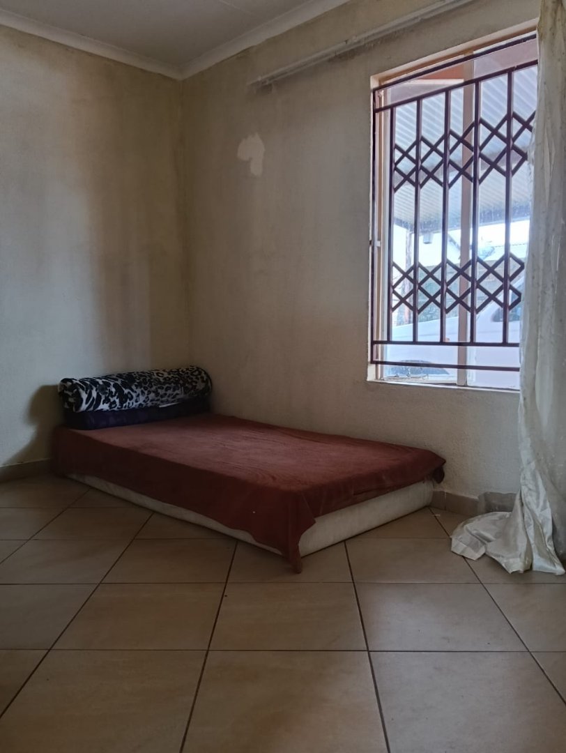 To Let 2 Bedroom Property for Rent in Rosslyn Gauteng