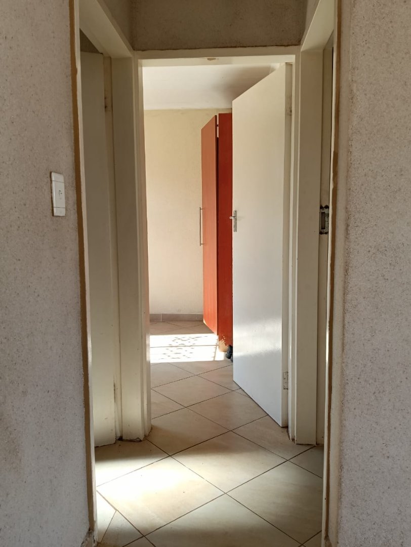 To Let 2 Bedroom Property for Rent in Rosslyn Gauteng