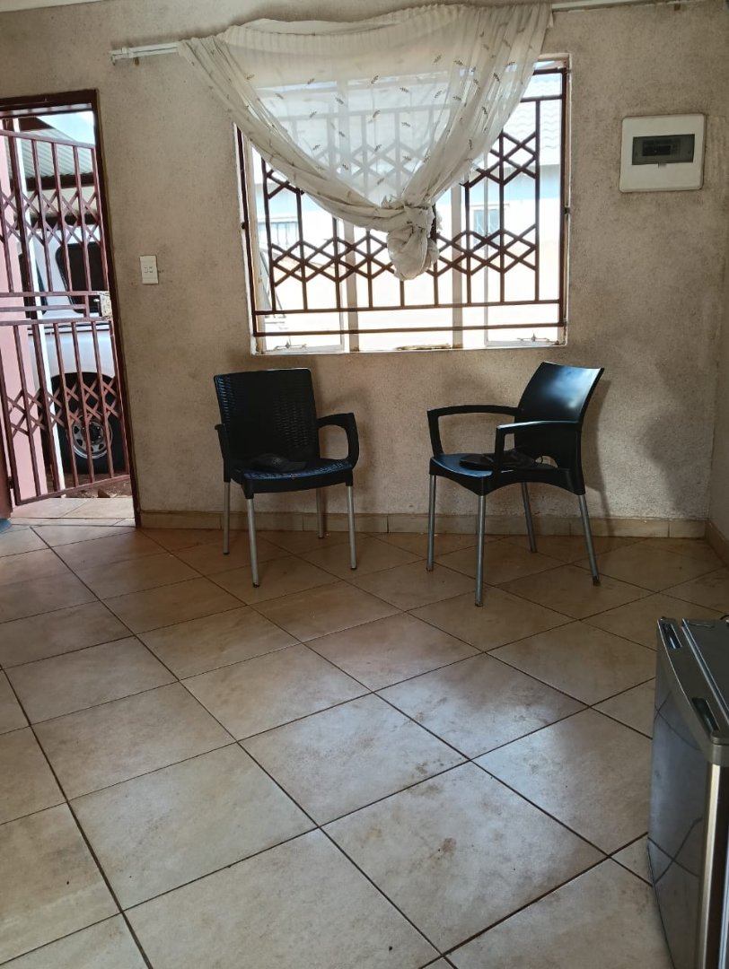 To Let 2 Bedroom Property for Rent in Rosslyn Gauteng
