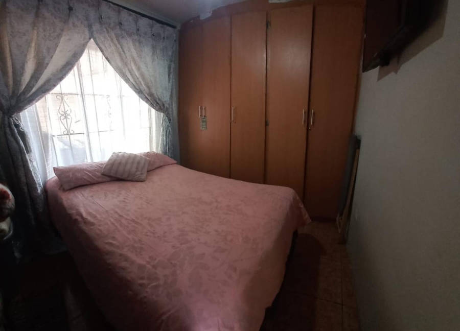 2 Bedroom Property for Sale in Doornkop Gauteng