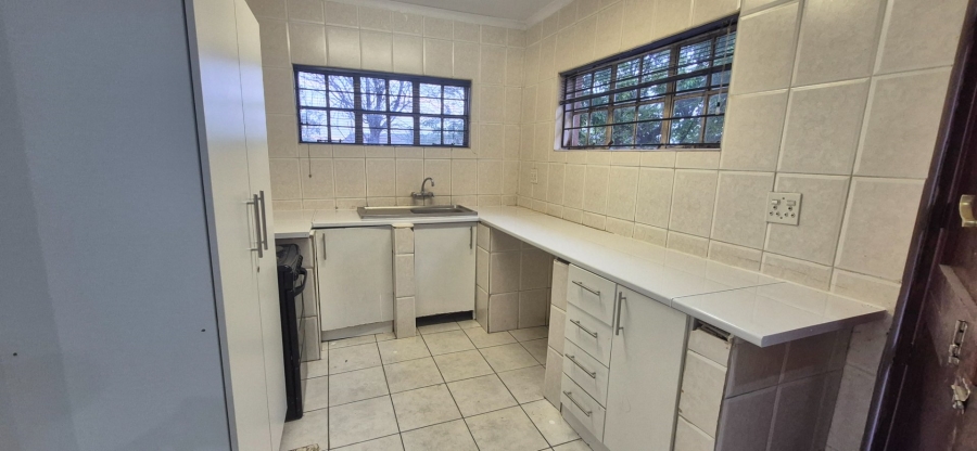 1 Bedroom Property for Sale in Suideroord Gauteng