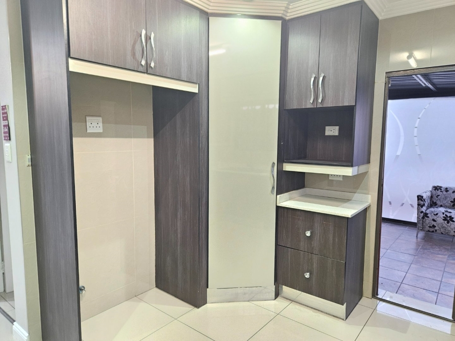 3 Bedroom Property for Sale in Sharonlea Gauteng
