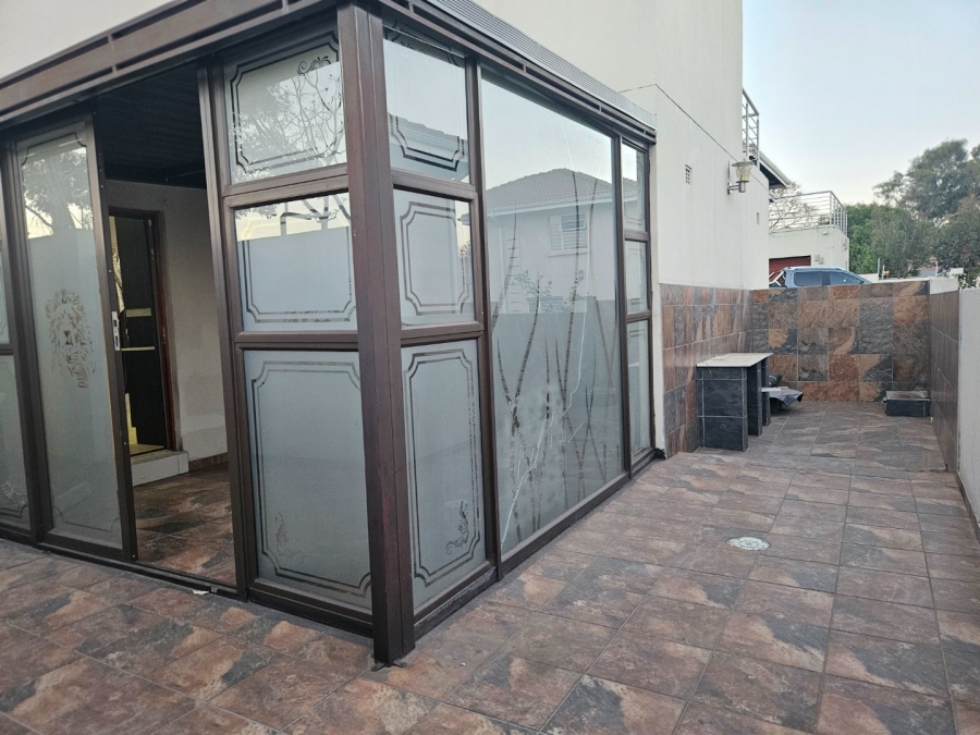 3 Bedroom Property for Sale in Sharonlea Gauteng